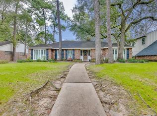 12206 Old Oaks Dr, Houston, TX 77024