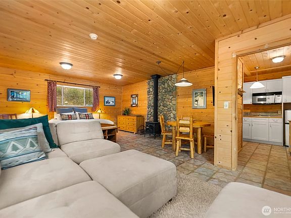 5th image of 19 Maughan Rd #B