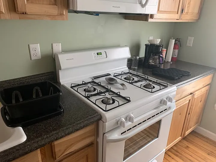 352 Laurel St #1 — Photo 6