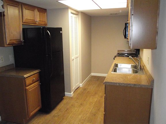 5th image of 5293 Vineland Rd