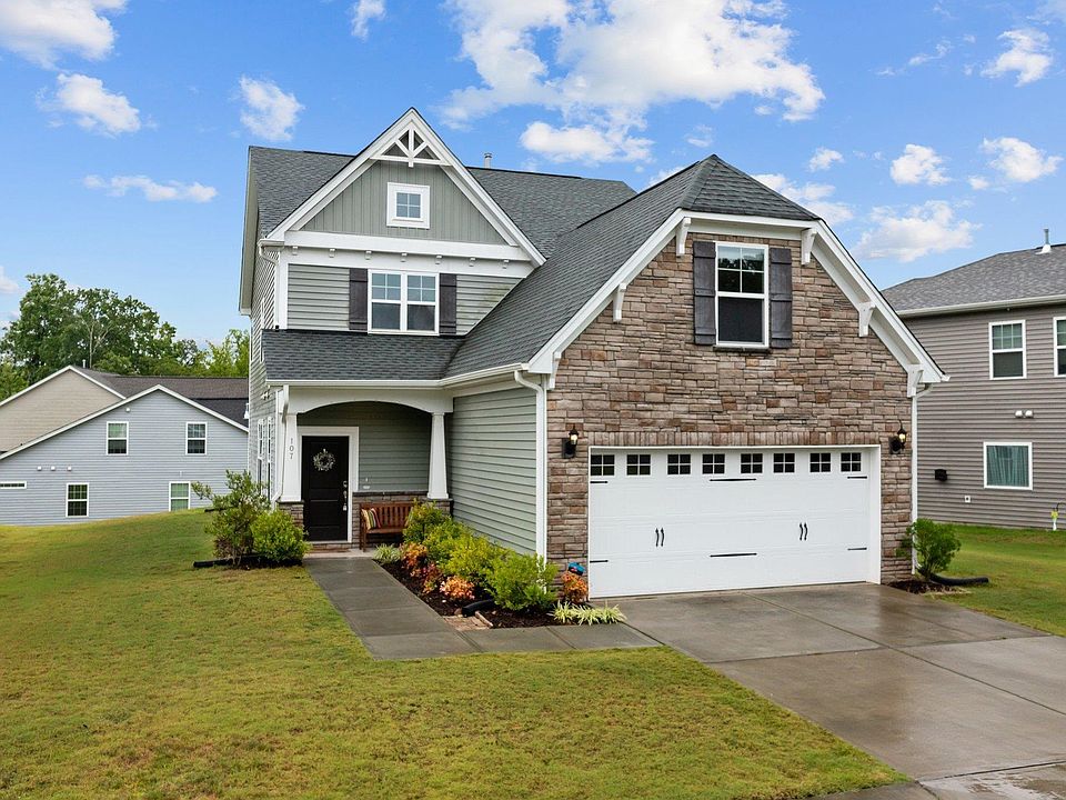 1st image of 107 Garden Walk Dr