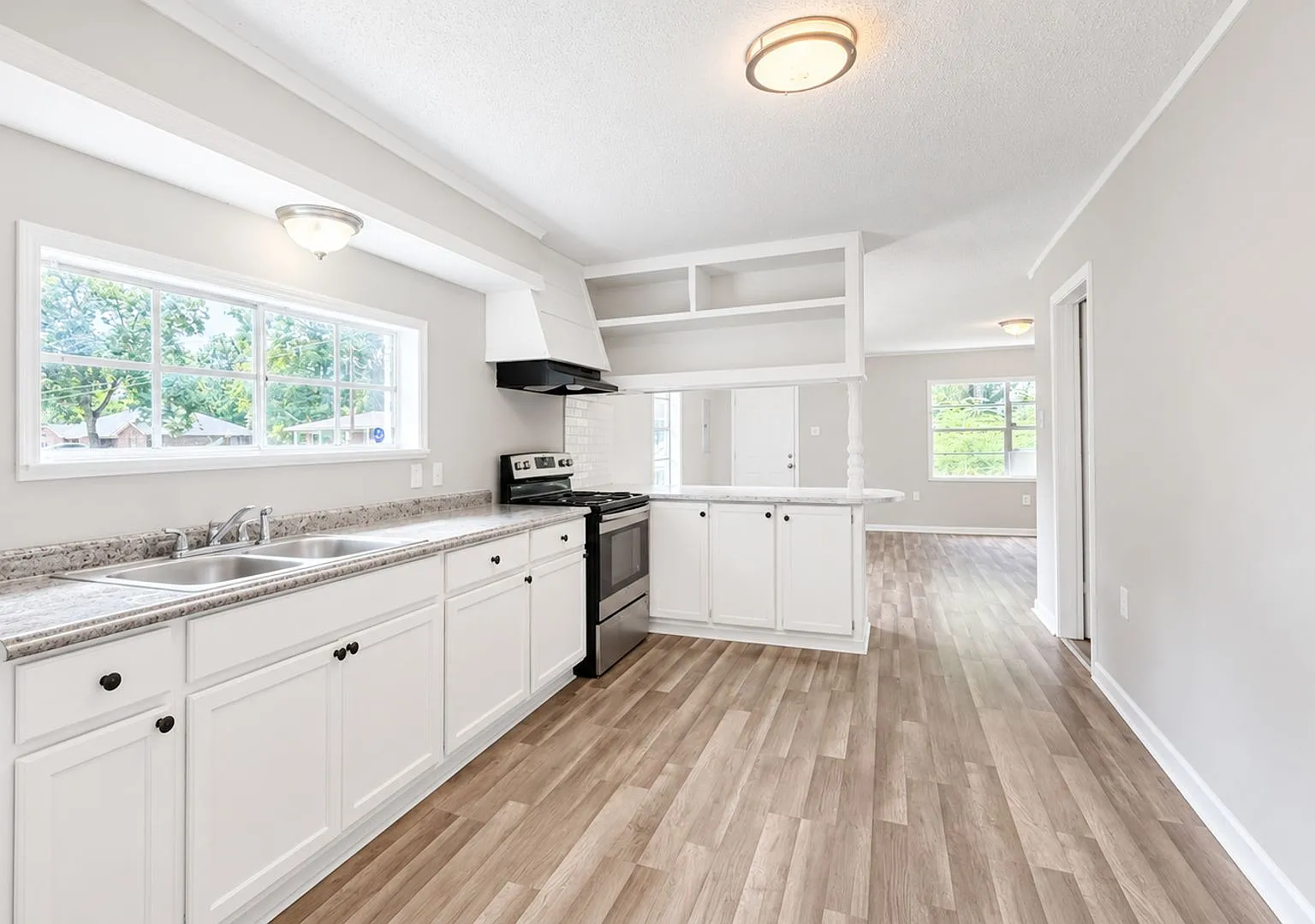 House Available in Zachary Schools — Photo 3