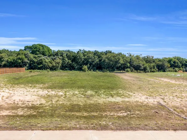 6610 Waggoner Way, Midlothian, TX 76065