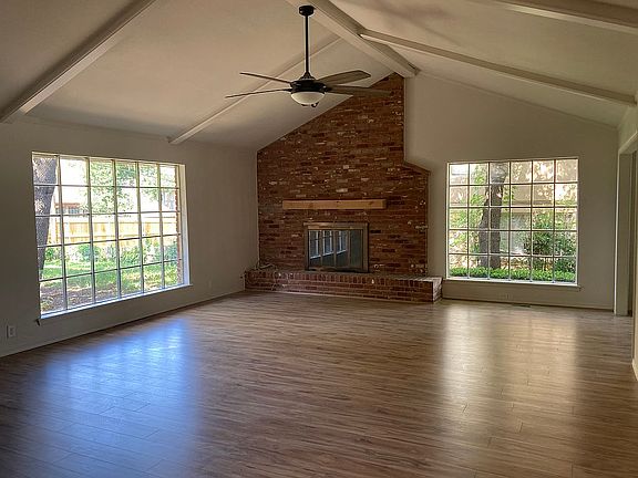 3rd image of 2701 Woodbury Rd