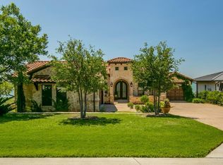 470 Peninsula Dr, Little Elm, TX 75068