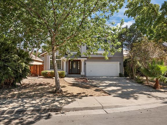 5th image of 330 Falcon Ct