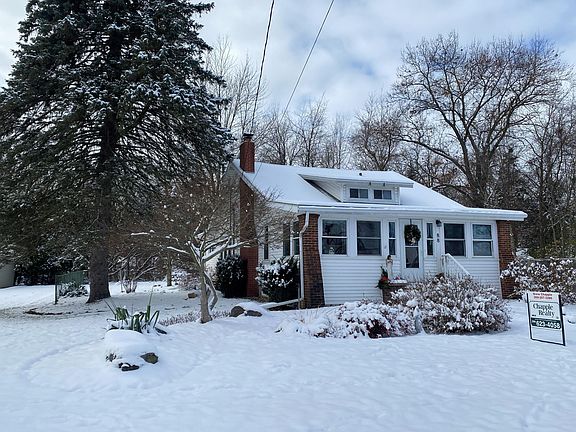 3rd image of 88 Sunnyside Dr