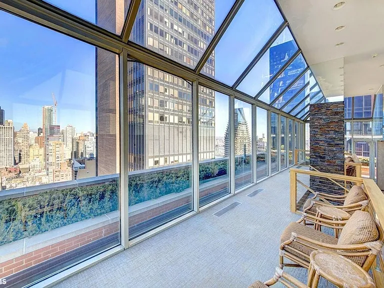 236 E 47th St #30B — Photo 10