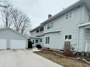 30 N Carlton St APT 4, Zeeland, MI 49464