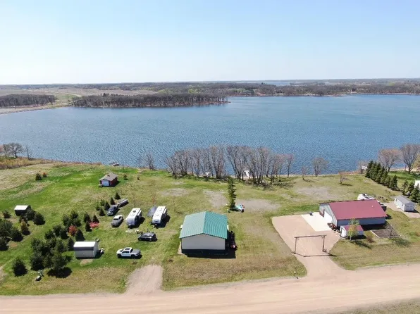 35202 Sterling Silver Dr, Battle Lake, MN 56515