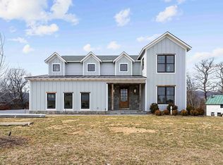 18336 Turnberry Dr, Round Hill, VA 20141