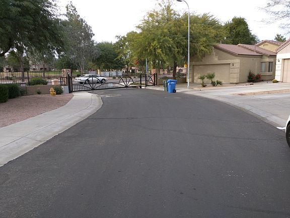 4th image of 3210 E Maldonado Dr
