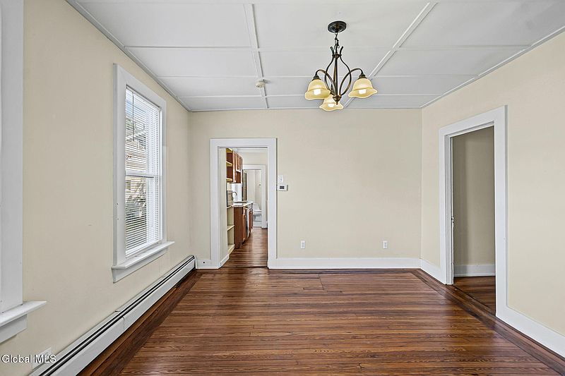 4th image of 36 112th Street