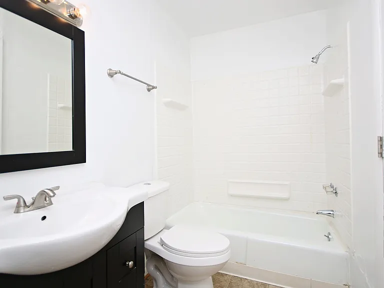 2512 Fontaine Ave #B — Photo 10