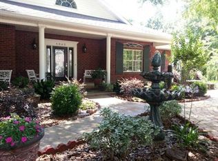 5862 Saratoga Dr, Crestview, FL 32536