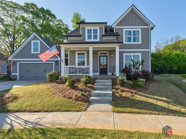 827 Clubside Court, Monroe, GA 30655