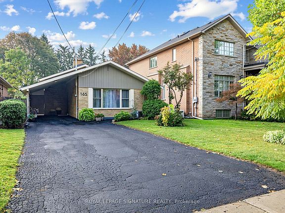 3rd image of 165 Wedgewood Dr