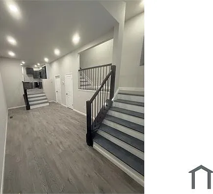 5 bed, 1450 sqft, $2,200 — Photo 1