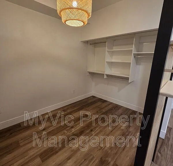 8015 102nd St NW #BACHELOR — Photo 5