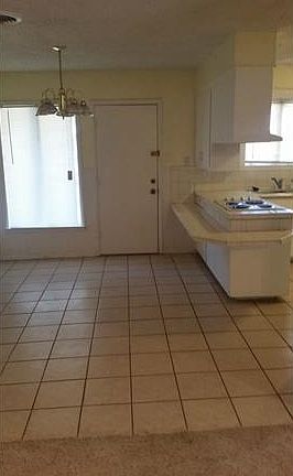 4th image of 1819 Glenhaven Dr