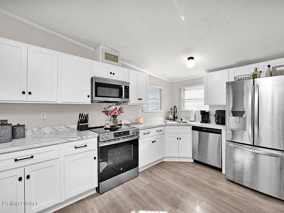 1st image of 2665 Plum Run Rd