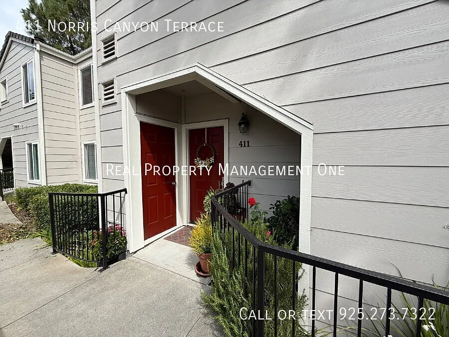 Beautiful 1 Bed/1.25 Bath Spacious Condo in Perfect San Ramon Location — Photo 2