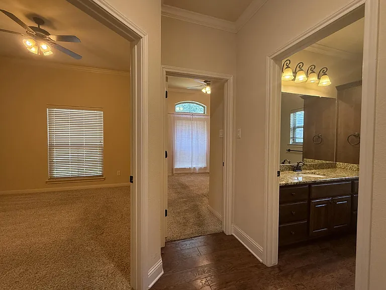 9804 Houston Dr — Photo 23