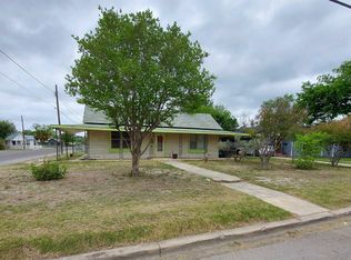 309 W 2nd St, Del Rio, TX 78840