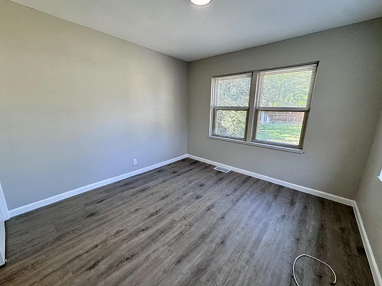 4886 S Logan St #A — Photo 13