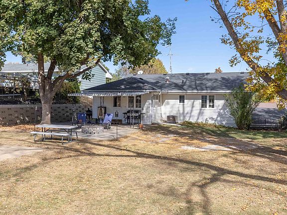 5th image of 1326 Navaho Cir