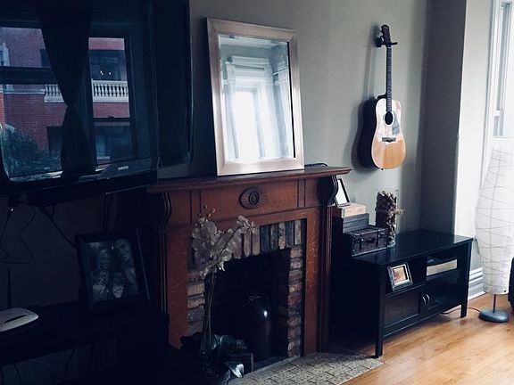 3rd image of 855 N Damen Ave APT 2
