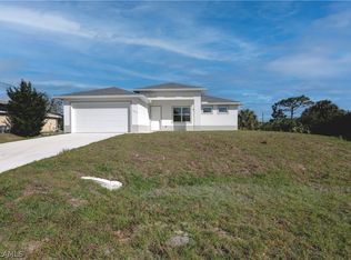 6020 Thrush Ave, Fort Myers, FL 33905