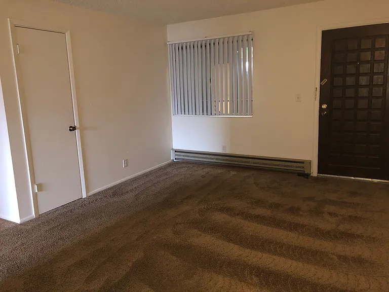 320 E 5th Ave — Photo 20