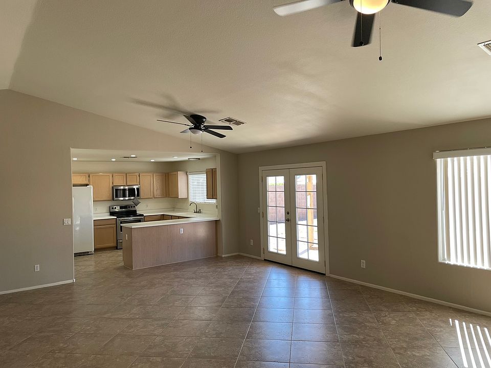 1st image of 3349 W Abraham Ln #1