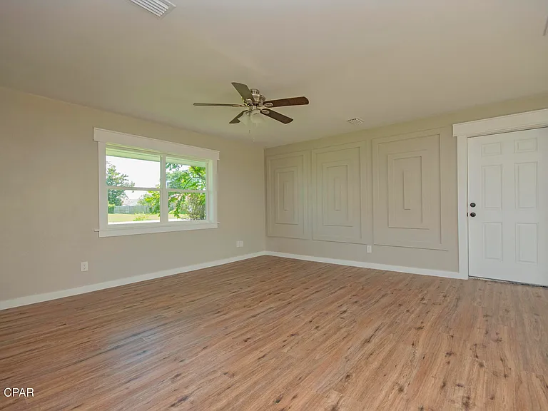3119 W 23rd Ct — Photo 15