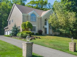 12 Rosewood Ln, Denville, NJ 07834