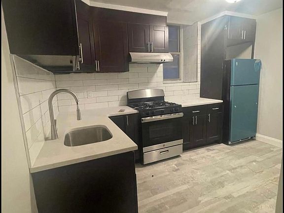 5th image of 8 Sedgwick Ave #2
