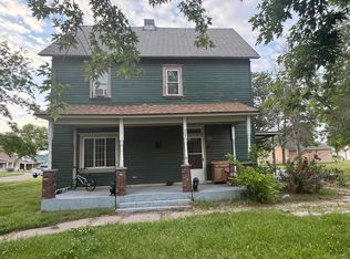 300 E Williamson St, Claflin, KS 67525