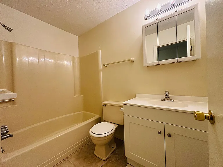 315 Sunset Blvd — Photo 18