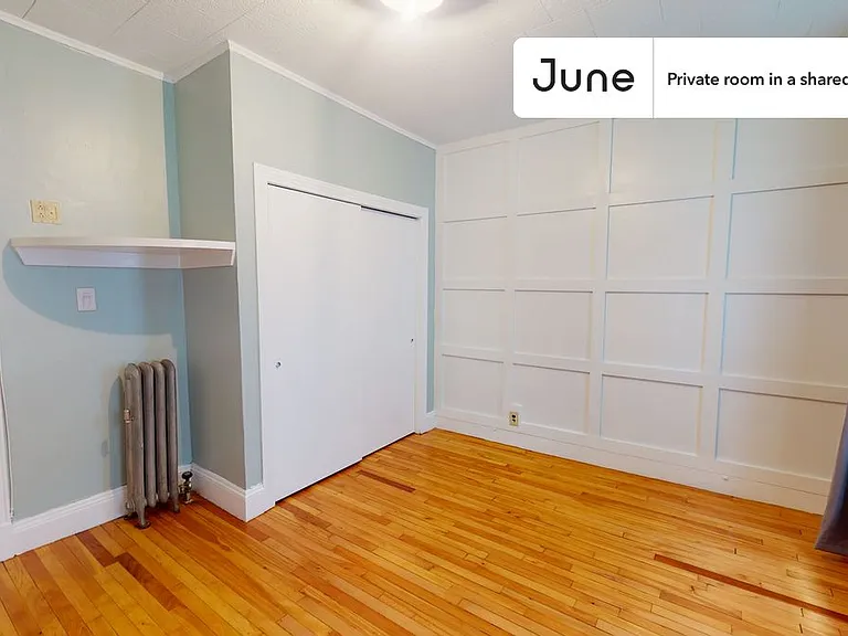 61 Lithgow St #C — Photo 3