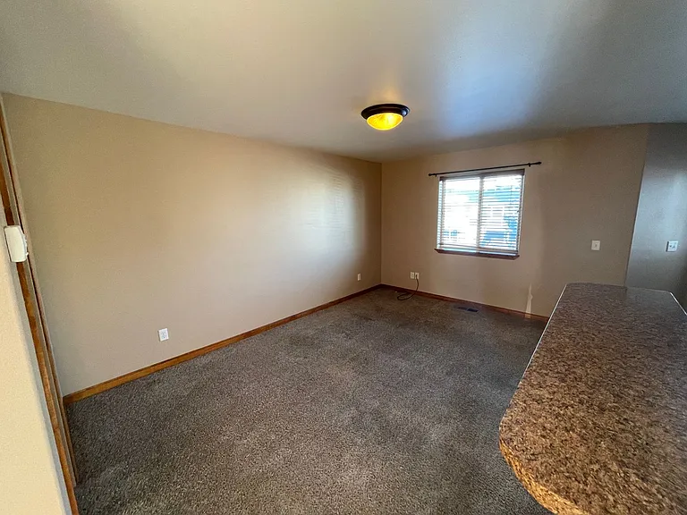 1965 Lake Hills Dr — Photo 4