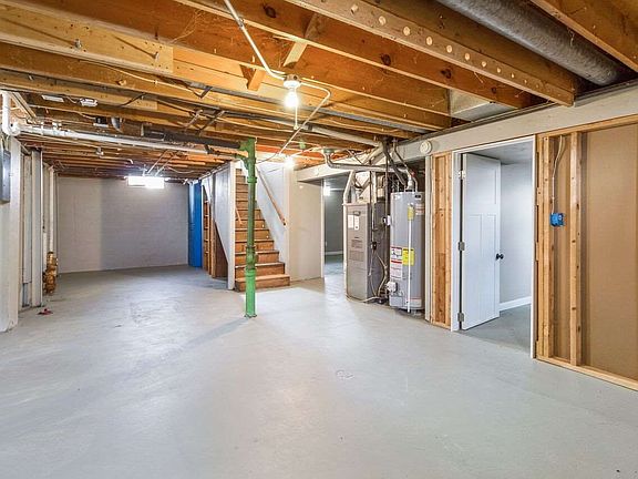 3rd image of 634 Greenfield St