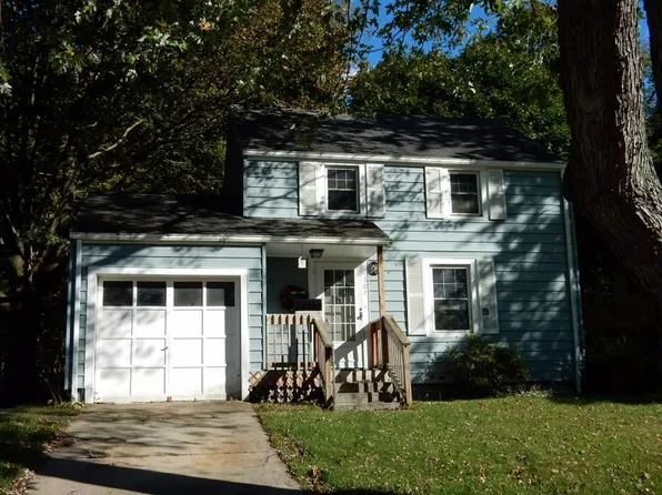 605 Page St, Ravenna, OH 44266