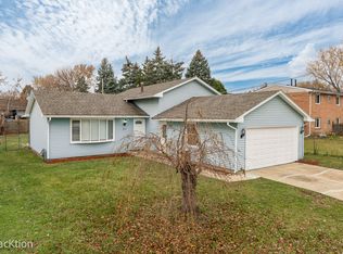 2199 Oak Ave, Hanover Park, IL 60133