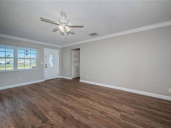 3rd image of 246 94th Ave N