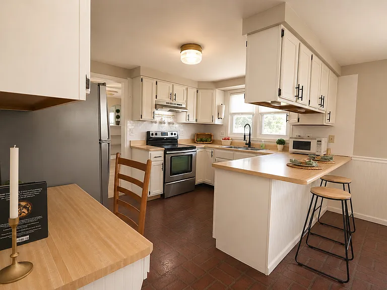 2757 School Dr — Photo 4