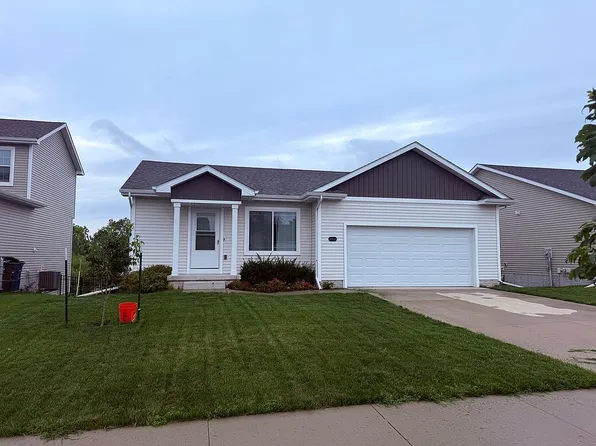 4456 E 48th St, Des Moines, IA 50317