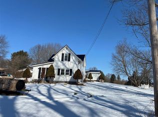 3477 Kinsley Dr NE, Hartville, OH 44632