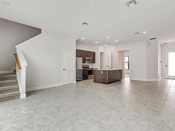 5th image of 212 Villa Domani Cir