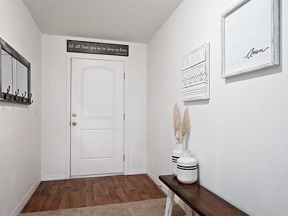 5th image of 2368 Bexley Dr